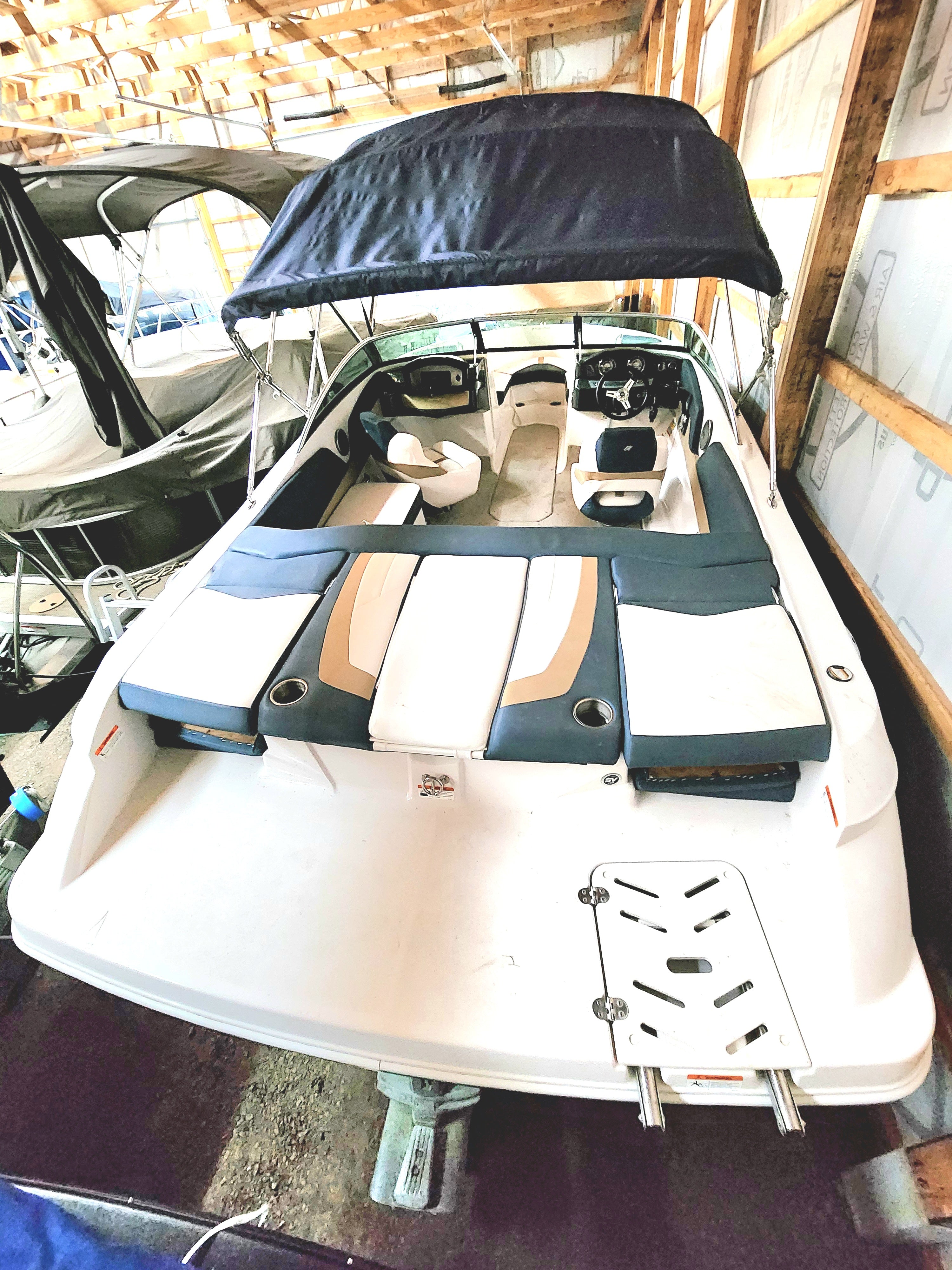 2013 Four Winns H200