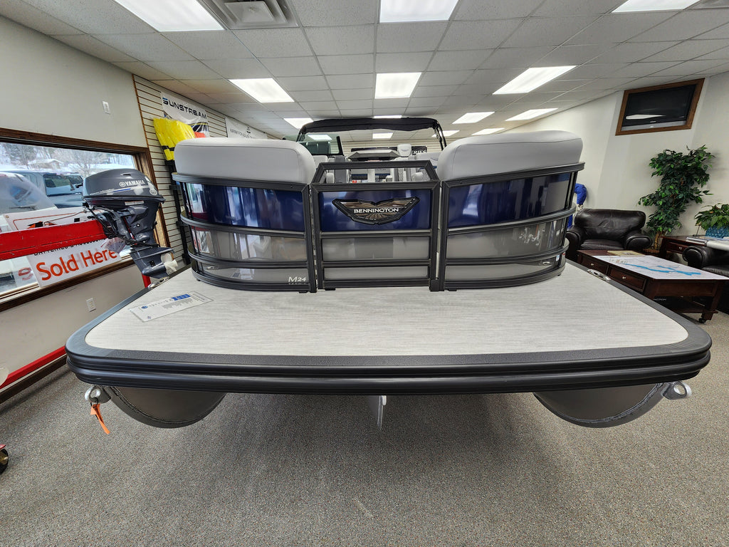 2026 Bennington M24 Tritoon Walloon Charlevoix Petoskey 
