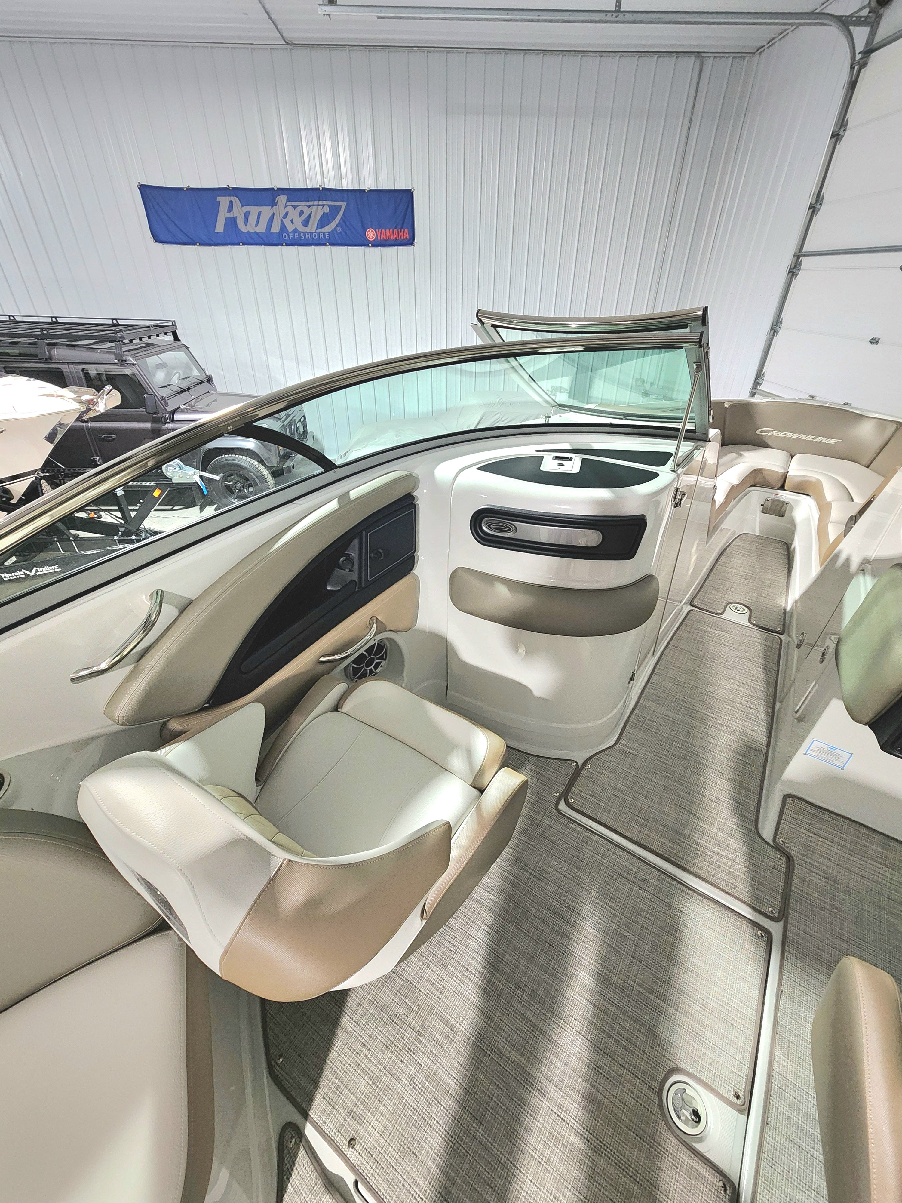 2022 Crownline 280ss