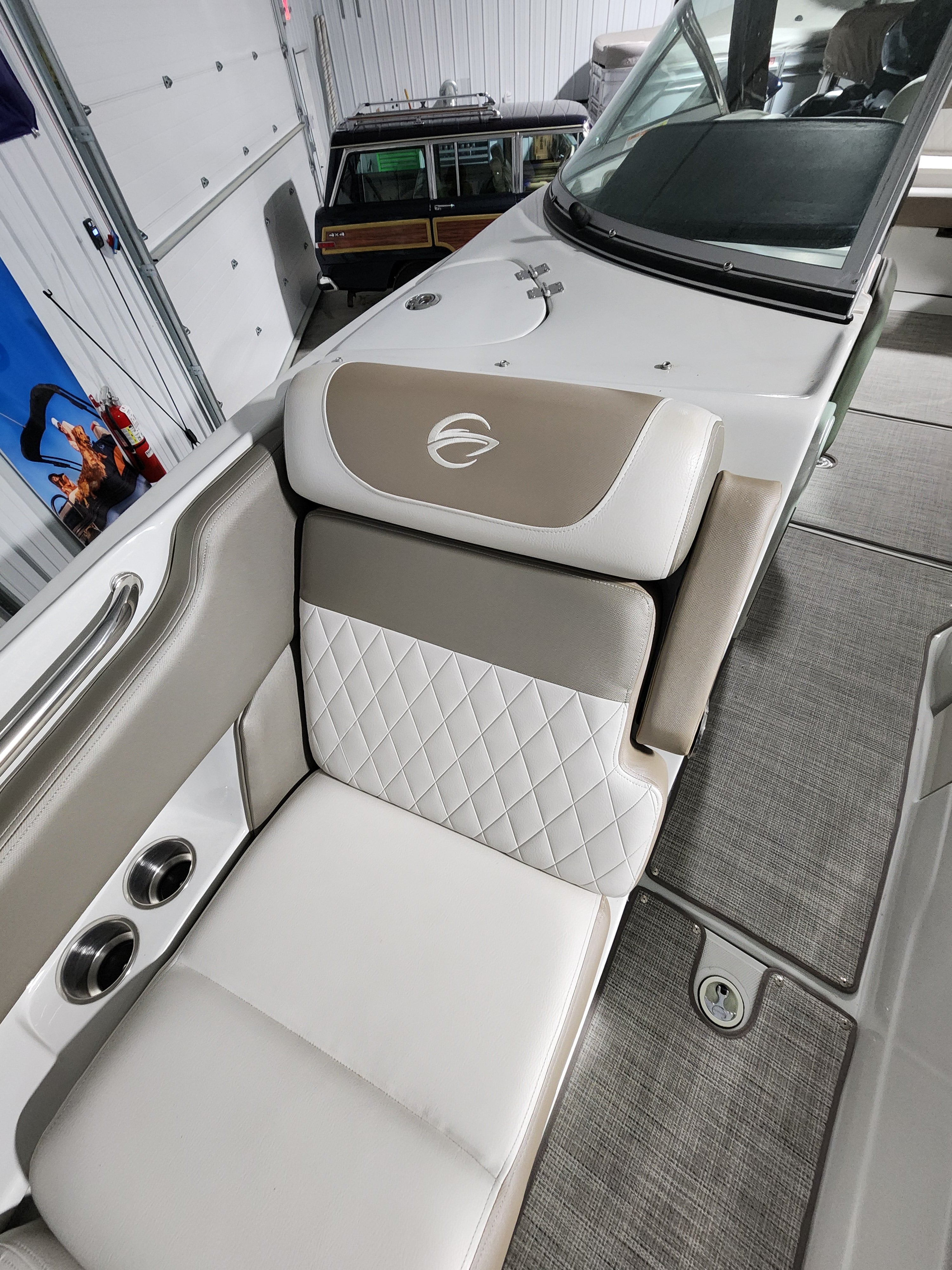 2022 Crownline 280ss
