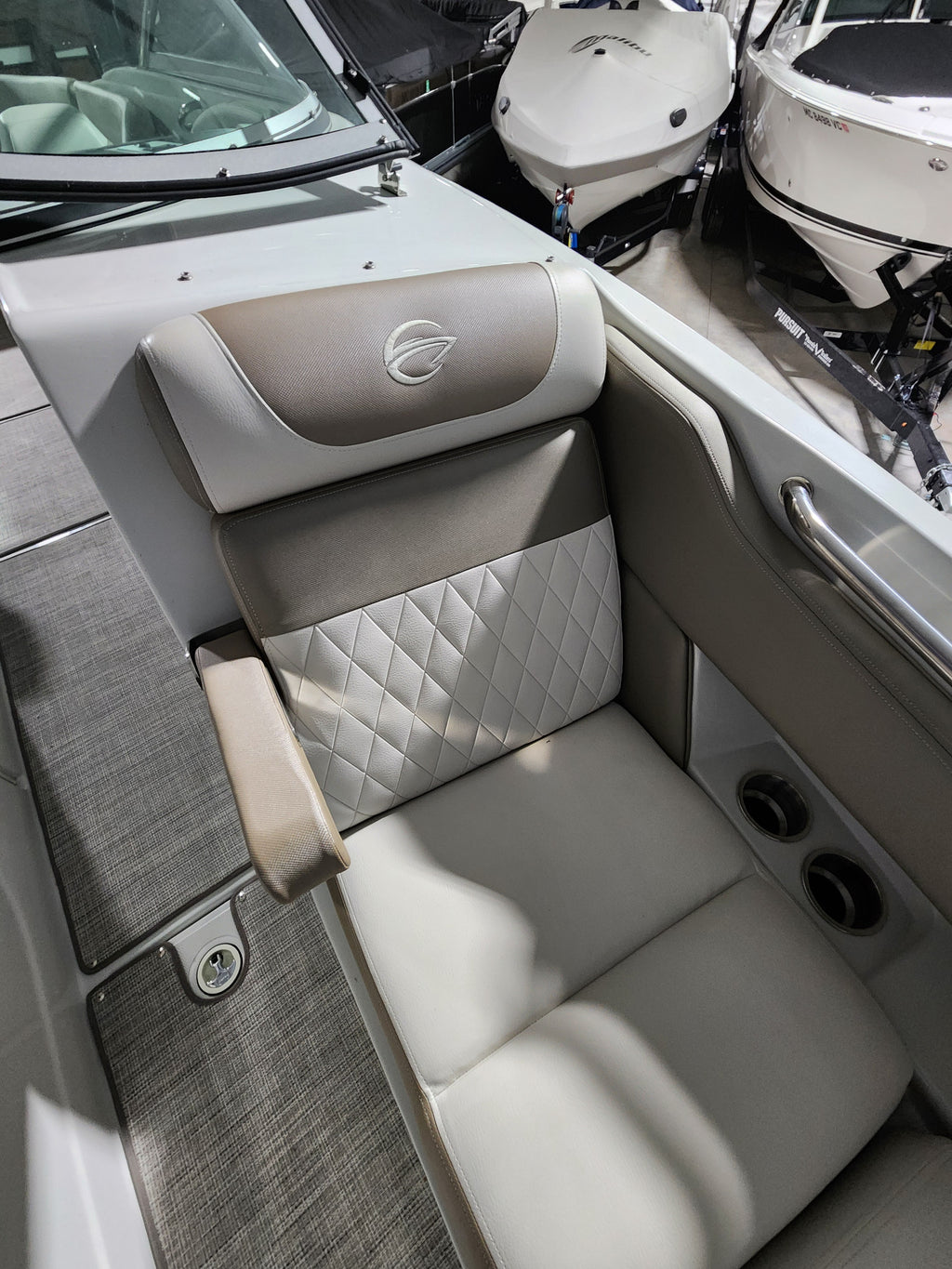 2022 Crownline 280ss