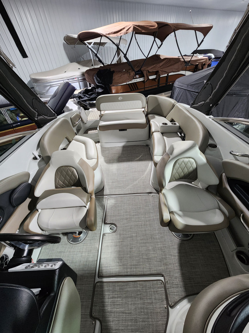 2022 Crownline 280ss