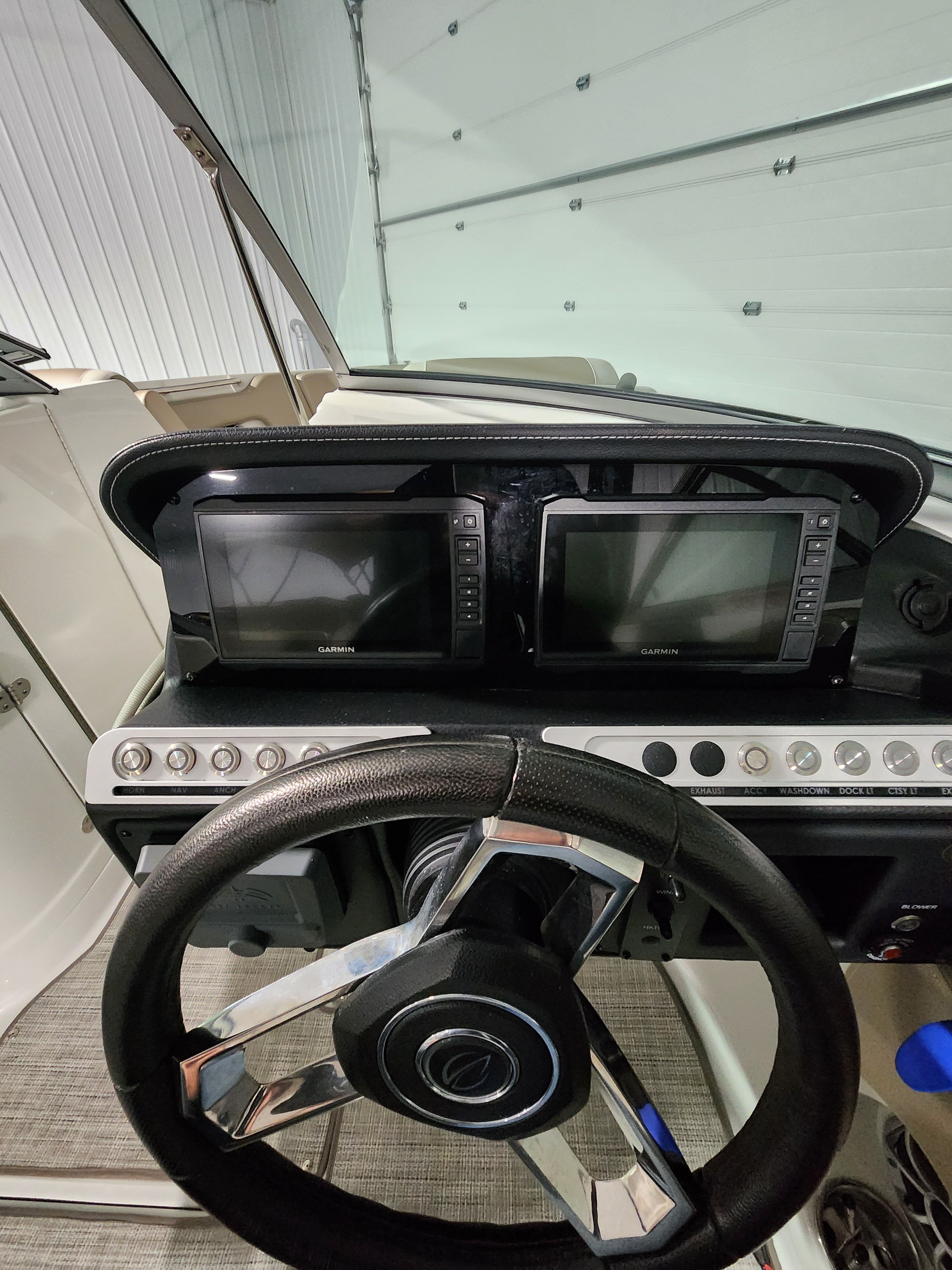 2022 Crownline 280ss