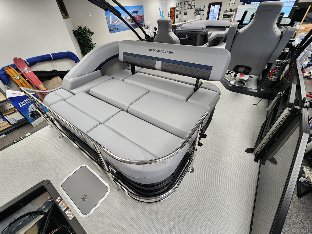 2026 Bennington M24 Tritoon Walloon Charlevoix Petoskey new pontoon for sale tritoon