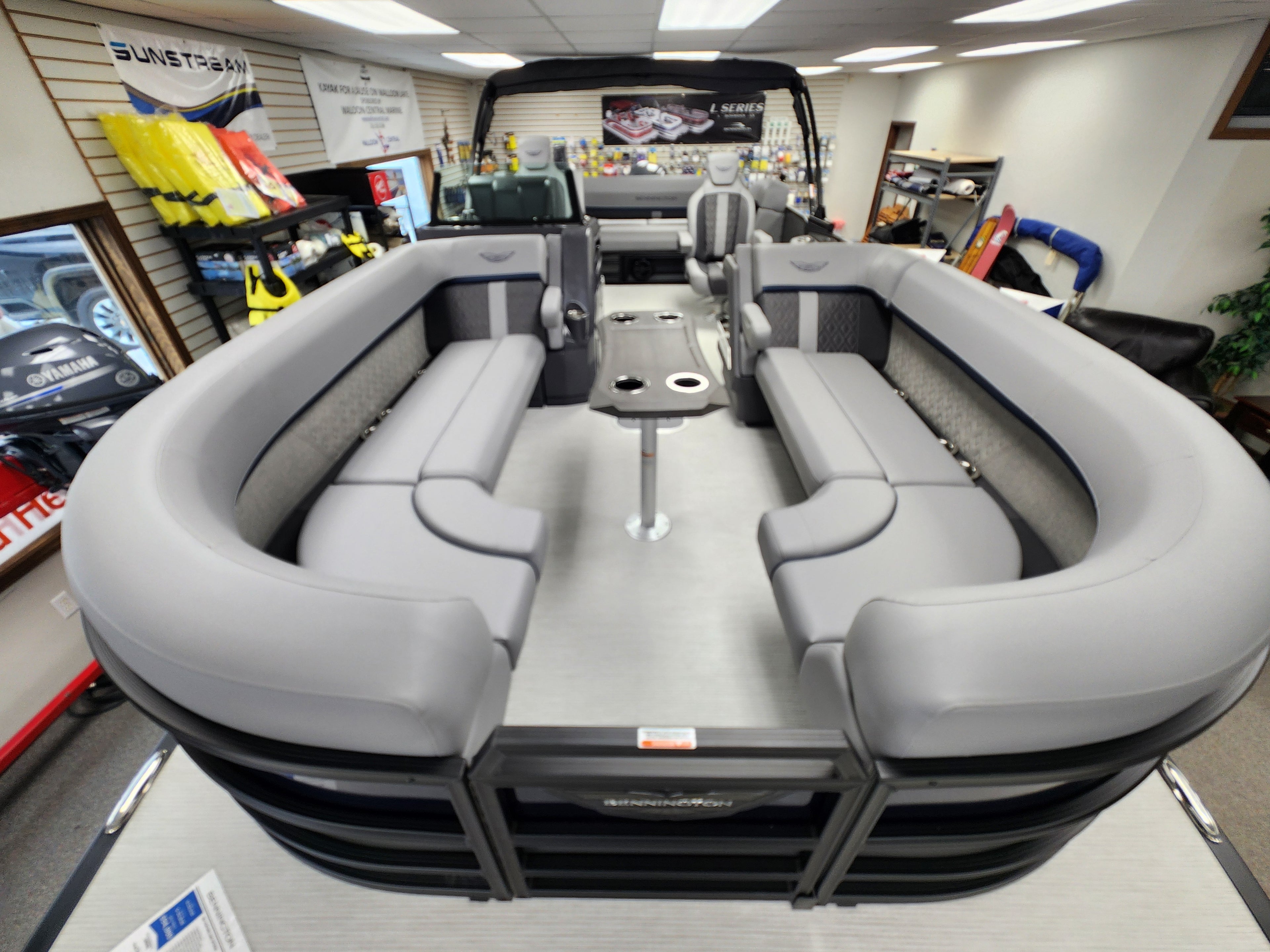 2026 Bennington M24 Tritoon Walloon Charlevoix Petoskey new pontoon for sale tritoon